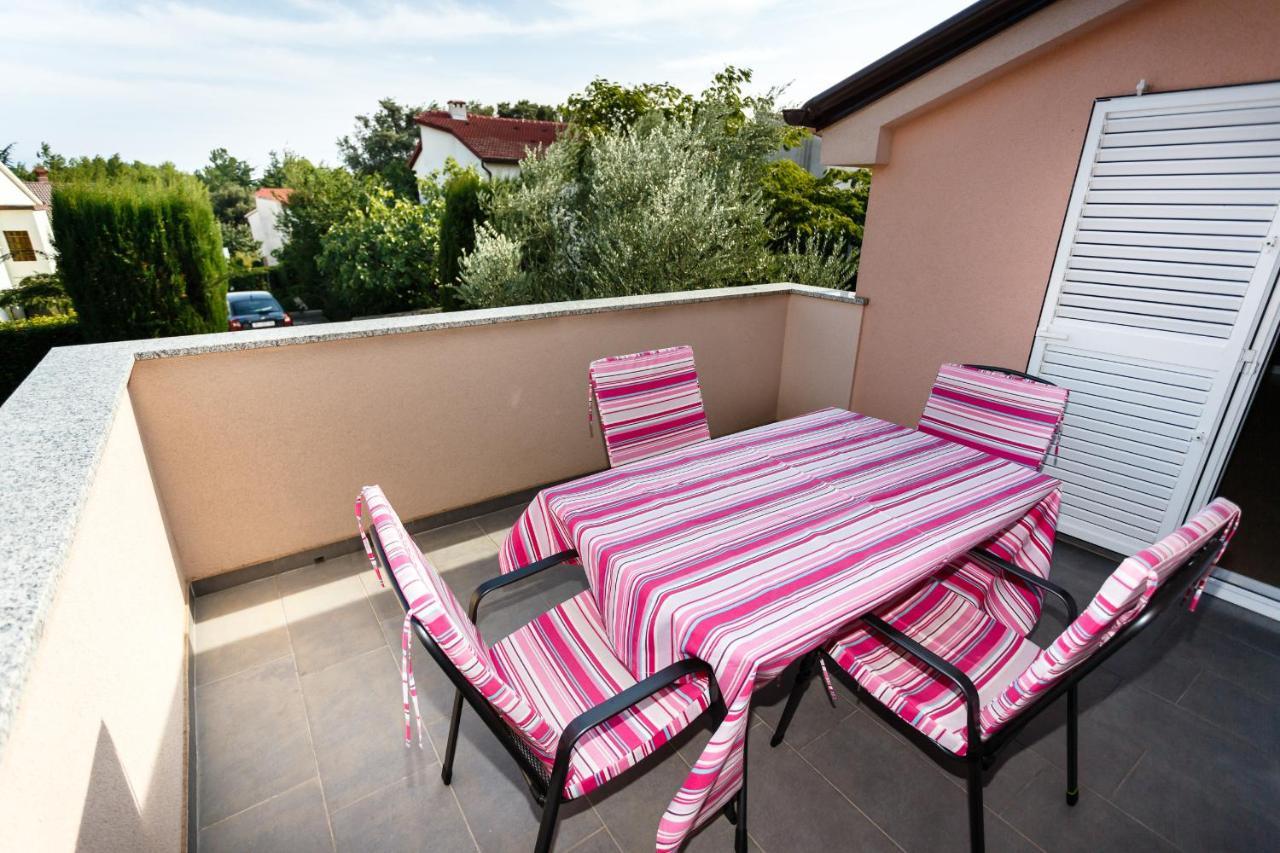 Premium Apartment Near Center And Beach With Parking Krk Town Extérieur photo