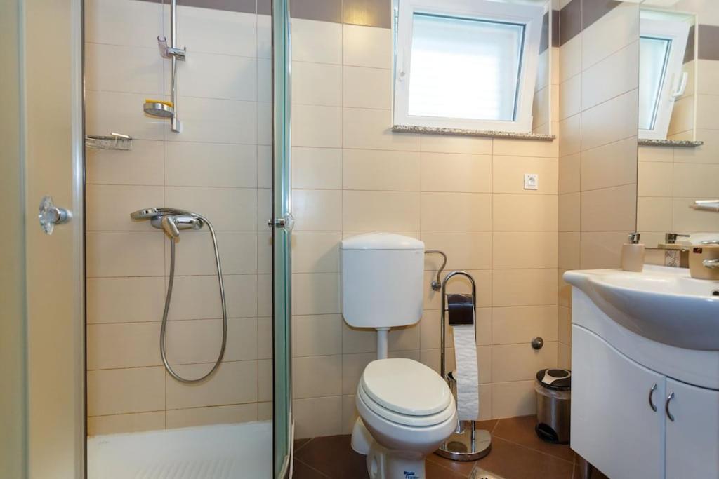 Premium Apartment Near Center And Beach With Parking Krk Town Extérieur photo